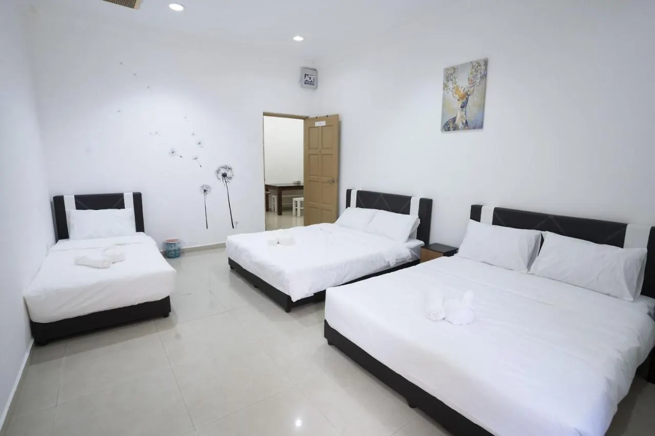 Dom wakacyjny Party Haus 7 Bedrooms 8 Toilets Johor Bahru